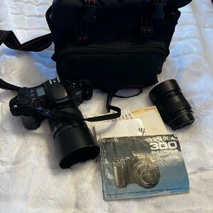 Vintage Yashica 300 Auto Focus 35 mm Film Camera with Black lens Carrying case